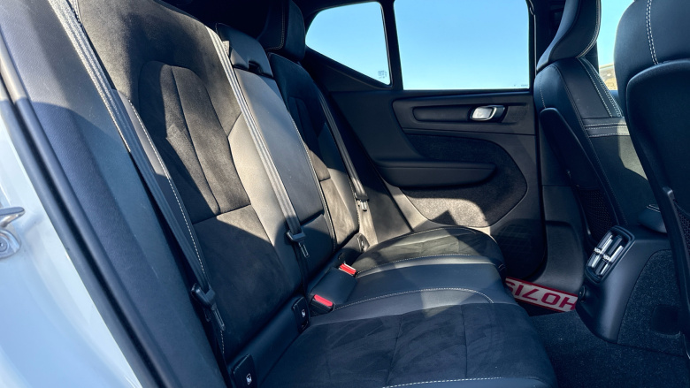 Volvo Xc40 1.5 T5 Recharge PHEV R DESIGN Pro 5dr Auto Estate